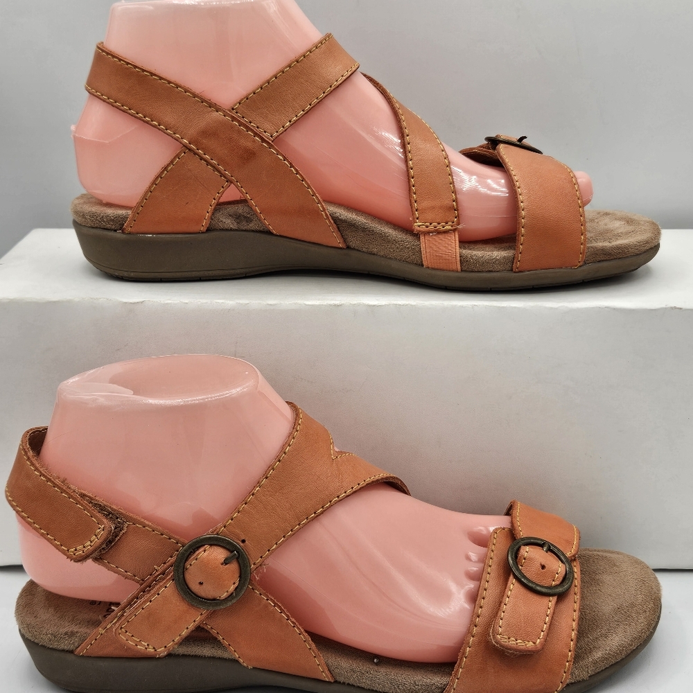 Earth Origins belder beck sun orange leather sandals size 7